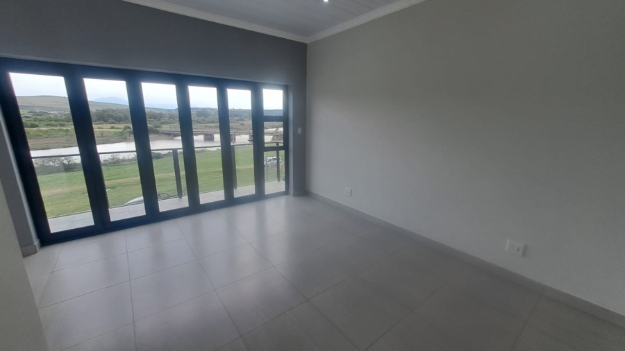 3 Bedroom Property for Sale in Hartenbos Heuwels Western Cape